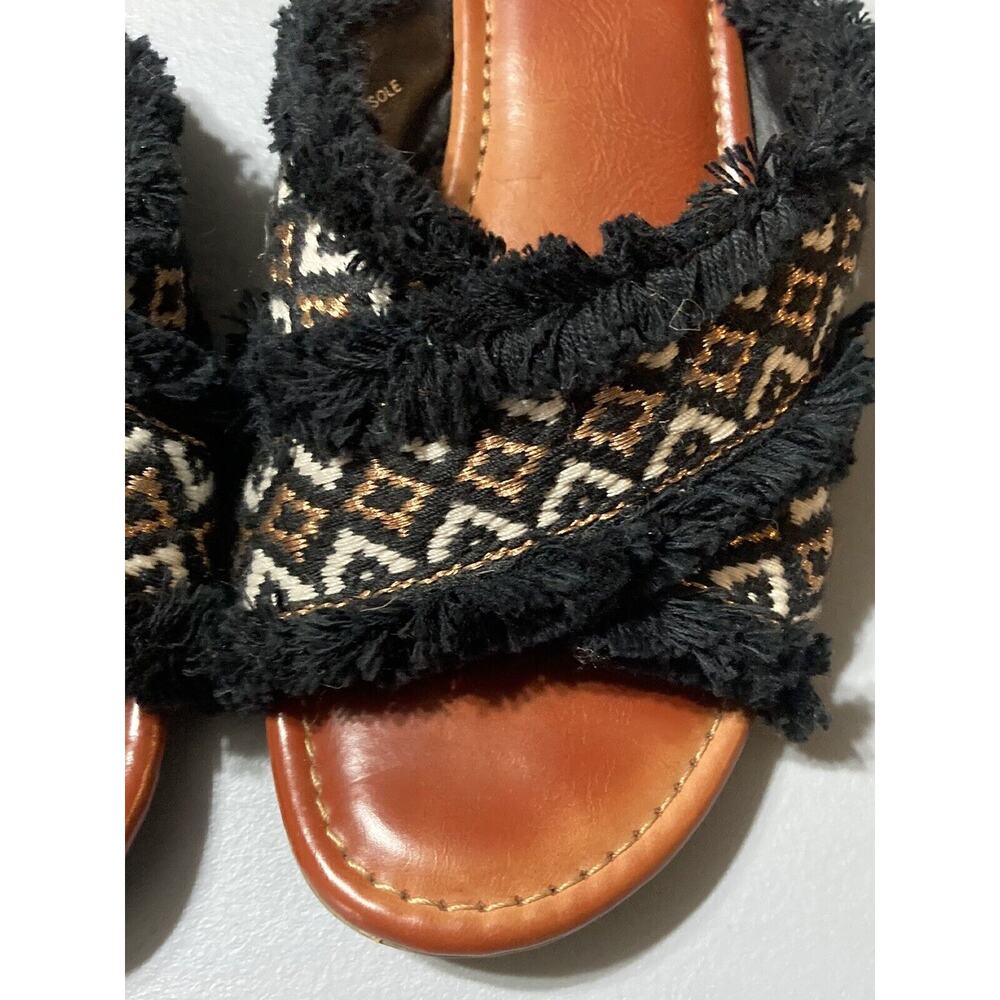 Universal Thread Sandals Womens 6.5 Black Gold Fabric Fringe Casual Slip On - Picture 3 of 6